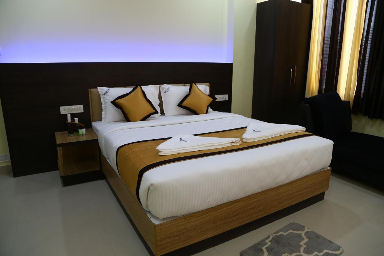 Hotel Landmark Port Blair Extérieur photo