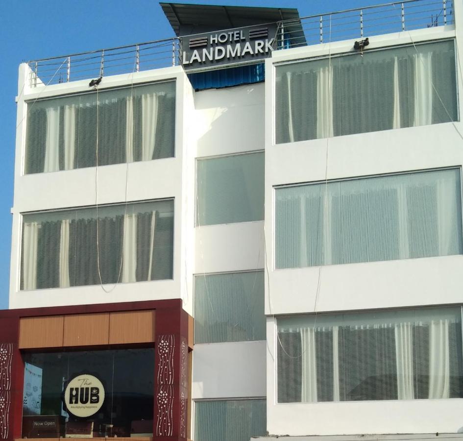 Hotel Landmark Port Blair Extérieur photo
