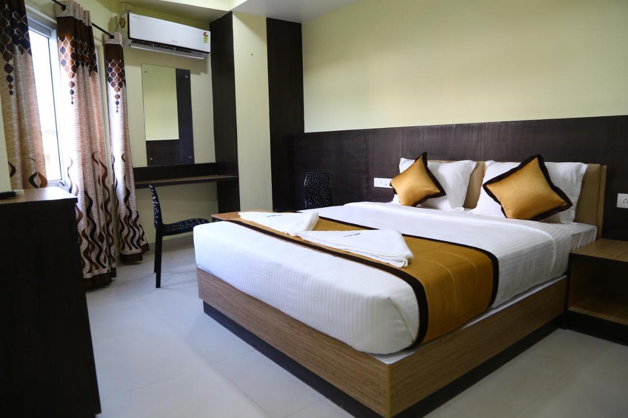Hotel Landmark Port Blair Extérieur photo
