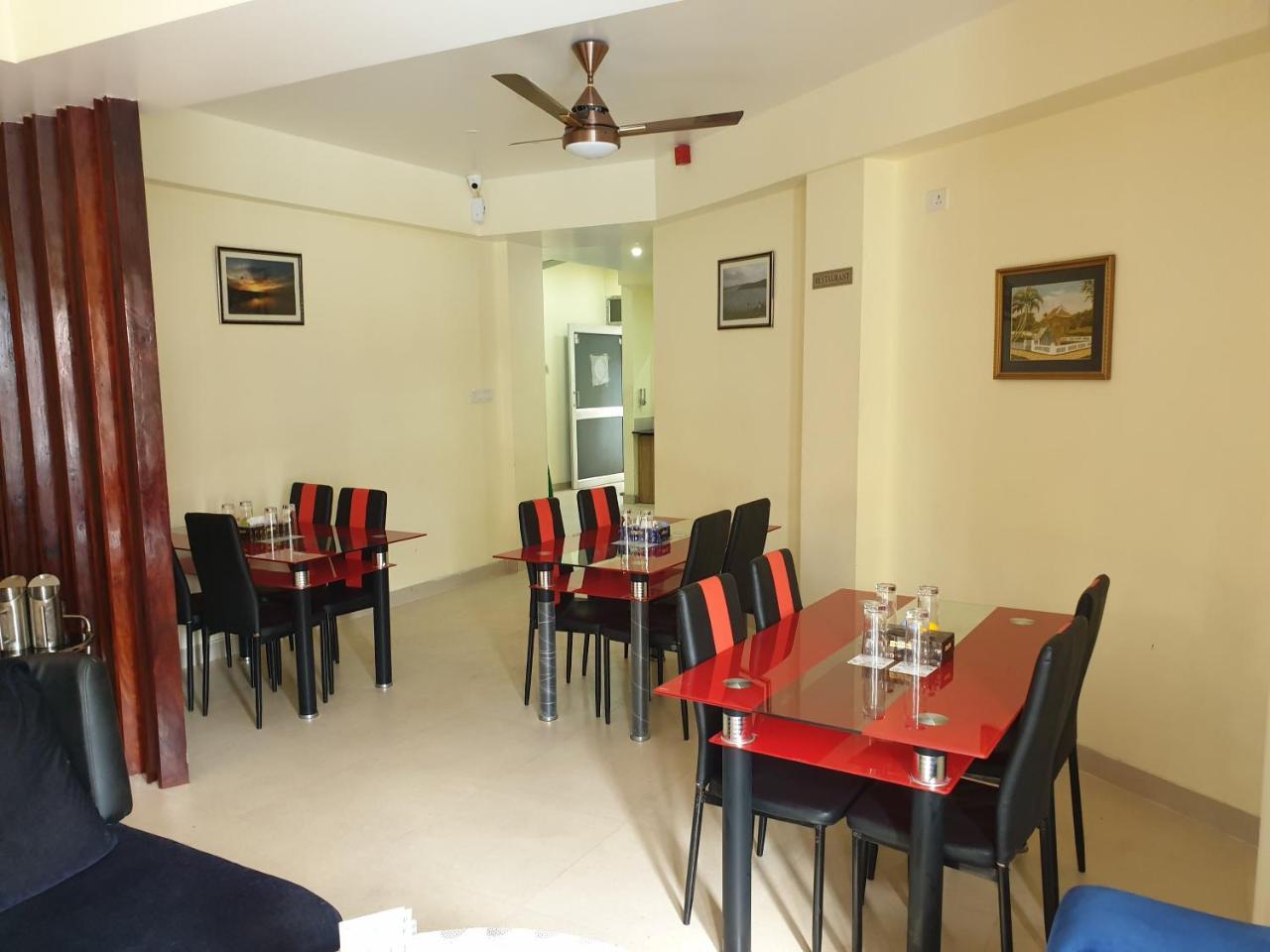 Hotel Landmark Port Blair Extérieur photo