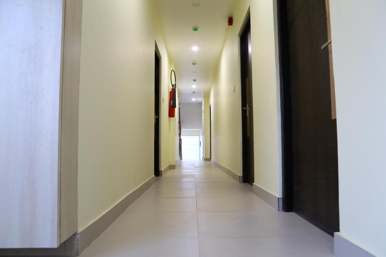 Hotel Landmark Port Blair Extérieur photo
