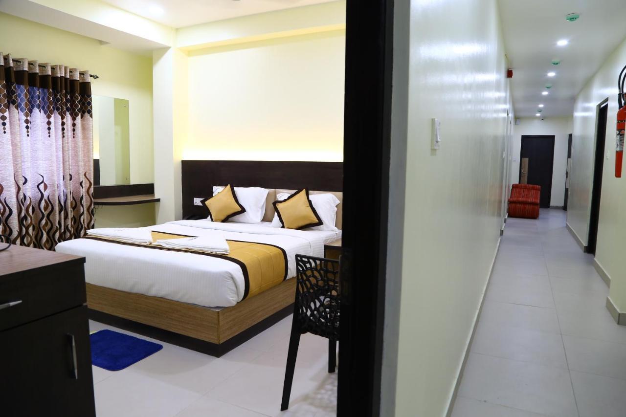 Hotel Landmark Port Blair Extérieur photo