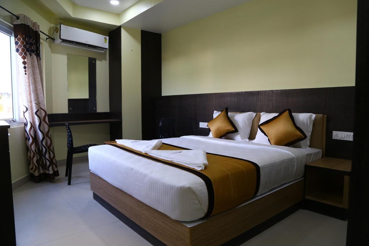 Hotel Landmark Port Blair Extérieur photo